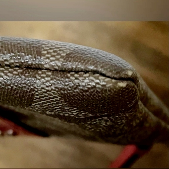 COACH Wristlet - Picture 4 of 4